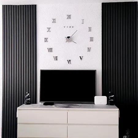Icon - 1 Min To & Free Garage *